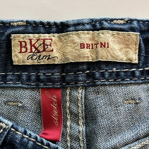 BKE Denim Britni Straight Leg Mid Rise Size 30 - Picture 10 of 16